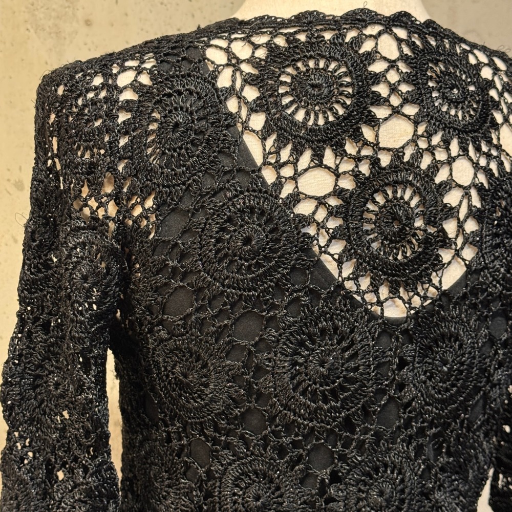 Unbranded Crochet Floral V-Neck Top Womens M Black Whimsigoth Goth Romantic 570 - Picture 3 of 6